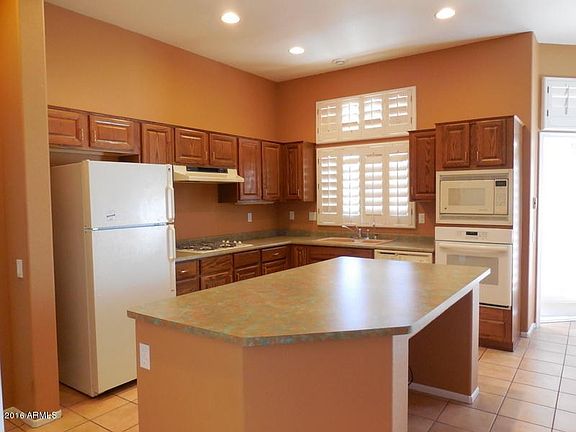 3rd image of 14507 W Black Gold Ln