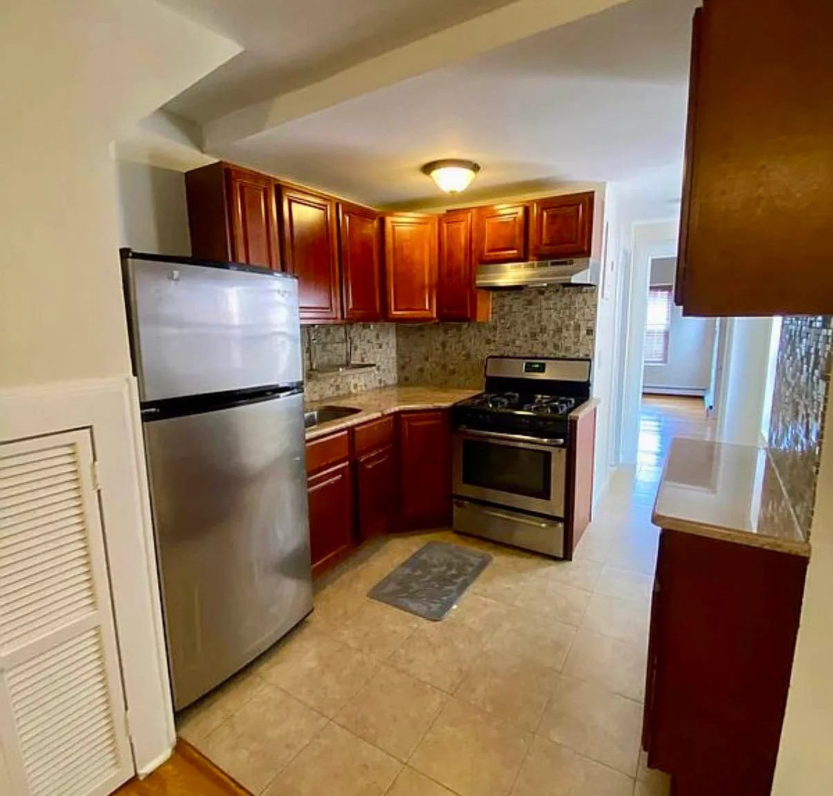 736A Union Street — Photo 1