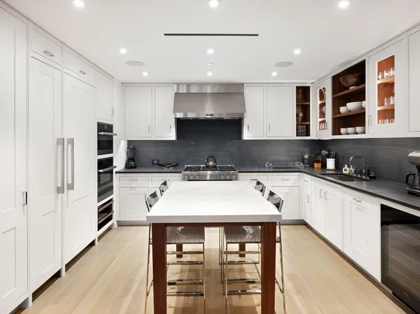 221 West 77th Street image 1 of 17