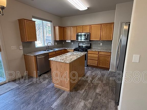5th image of 6389 Bentley Ct