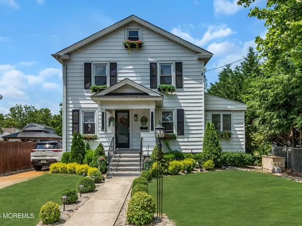 17 Jackson Street, Keyport, NJ 07735