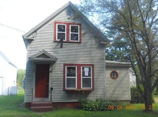 7 Maple St, Norway, ME 04268
