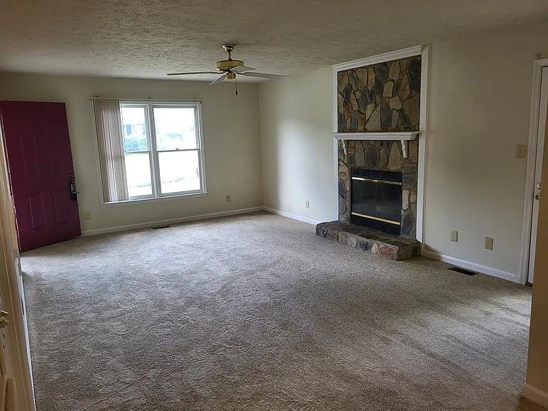 2678 Rivercliff Rd — Photo 10