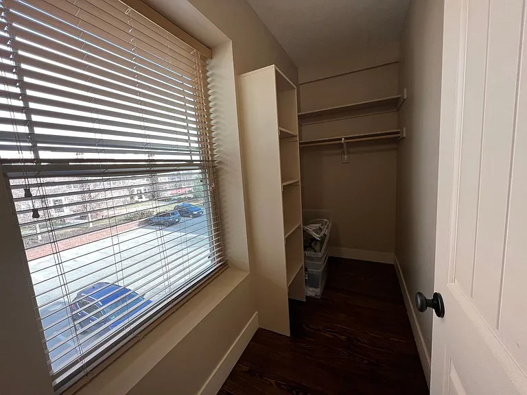 2934 Leavenworth St — Photo 65