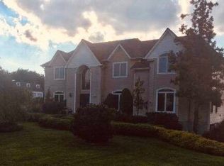 2 Winner Circles Ln, Goshen, NY 10924