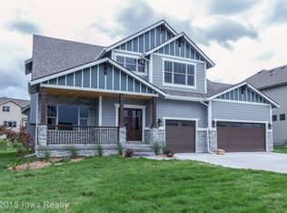 16648 Maple St, Clive, IA 50325