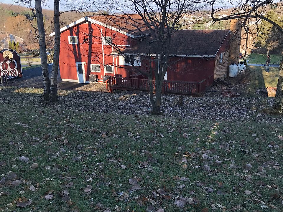 2nd image of 207 Crestview Dr