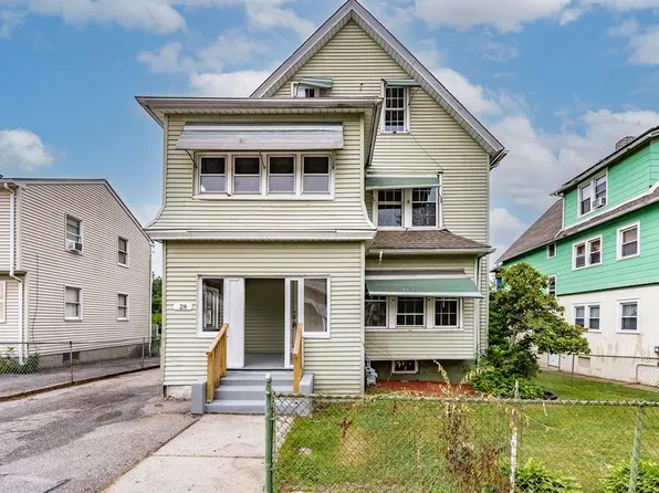 28 Longview St, Springfield, MA 01108