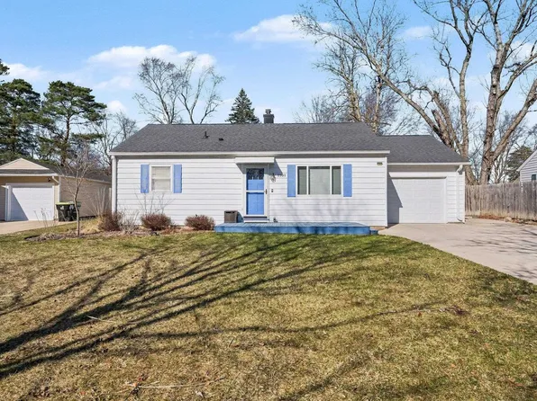 1101 Baldwin St, Midland, MI 48642