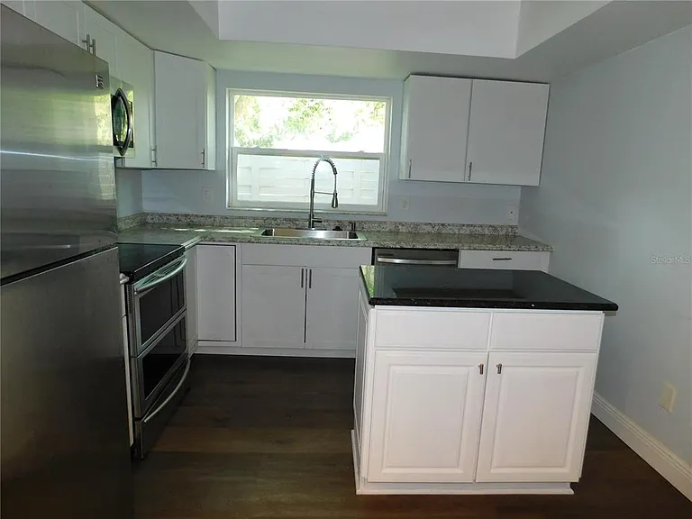 2561 Forest Run Ct — Photo 5