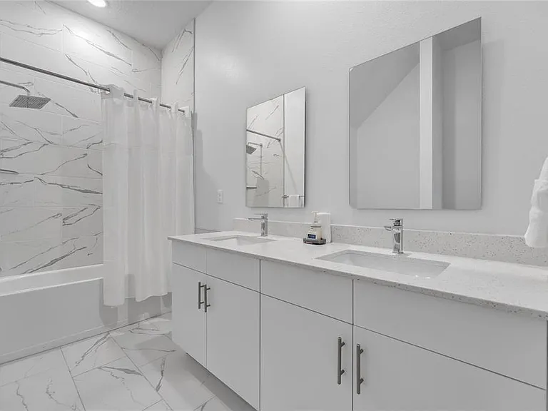 395 Famagusta Dr — Photo 13