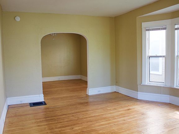4th image of 1114 Fulton St E #1