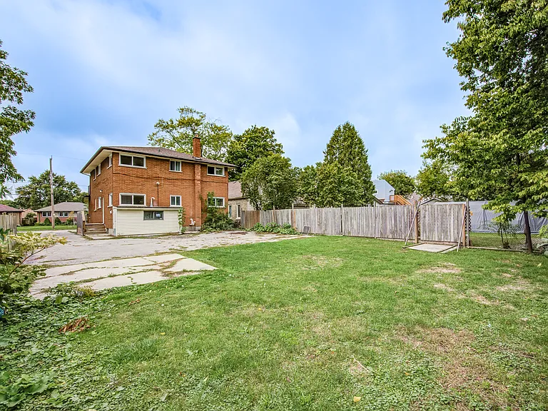 348 Spruce St #3 — Photo 3