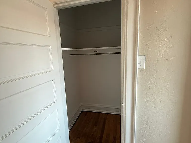 1422 Lewis St — Photo 12