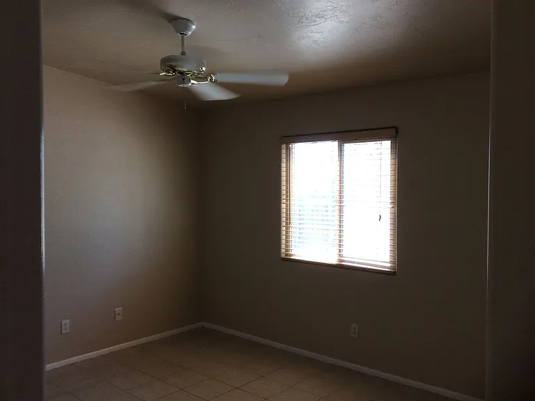 1818 N Santa Rita Ave — Photo 6