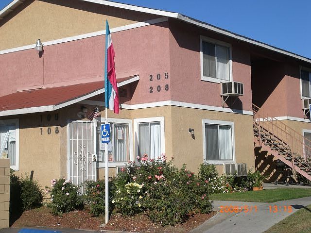 1st image of 7862 Lankershim Ave APT 123