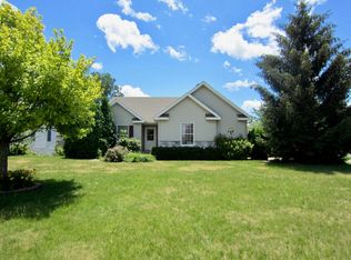 3040 Riley Ridge Rd, Holland, MI 49424