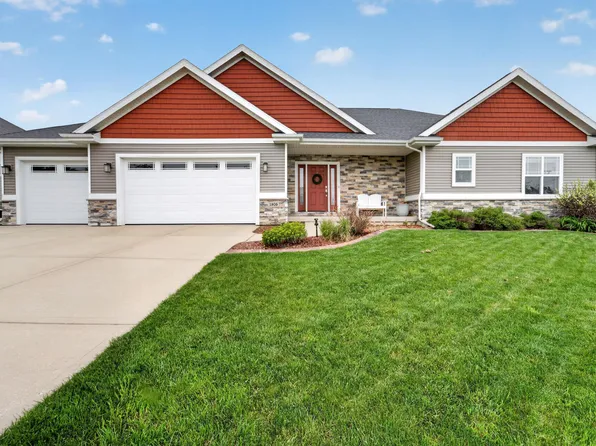 1808 Three Wood Dr, Mount Horeb, WI 53572