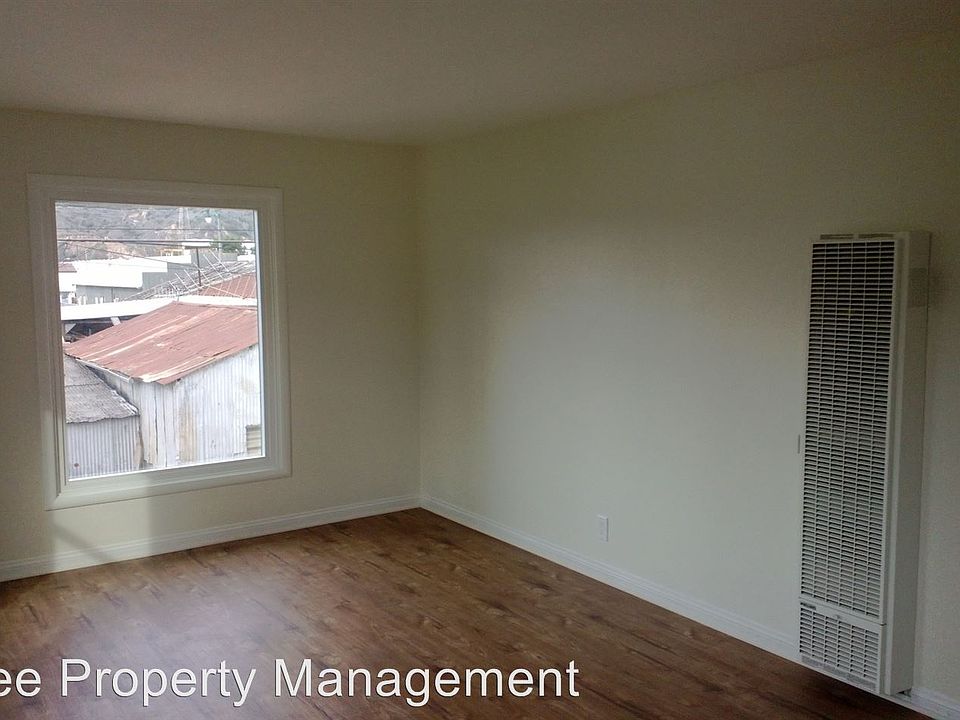 1st image of 47 E McFarlane St