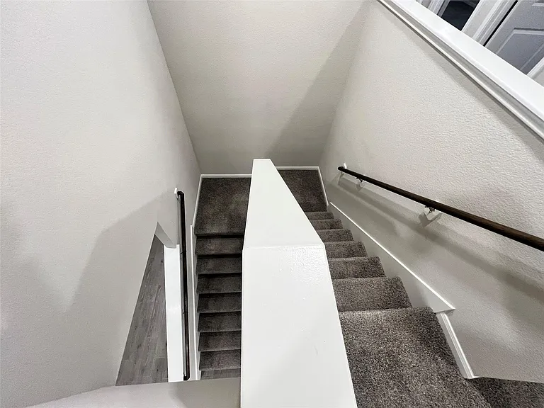 27103 Blue Pool Dr — Photo 12