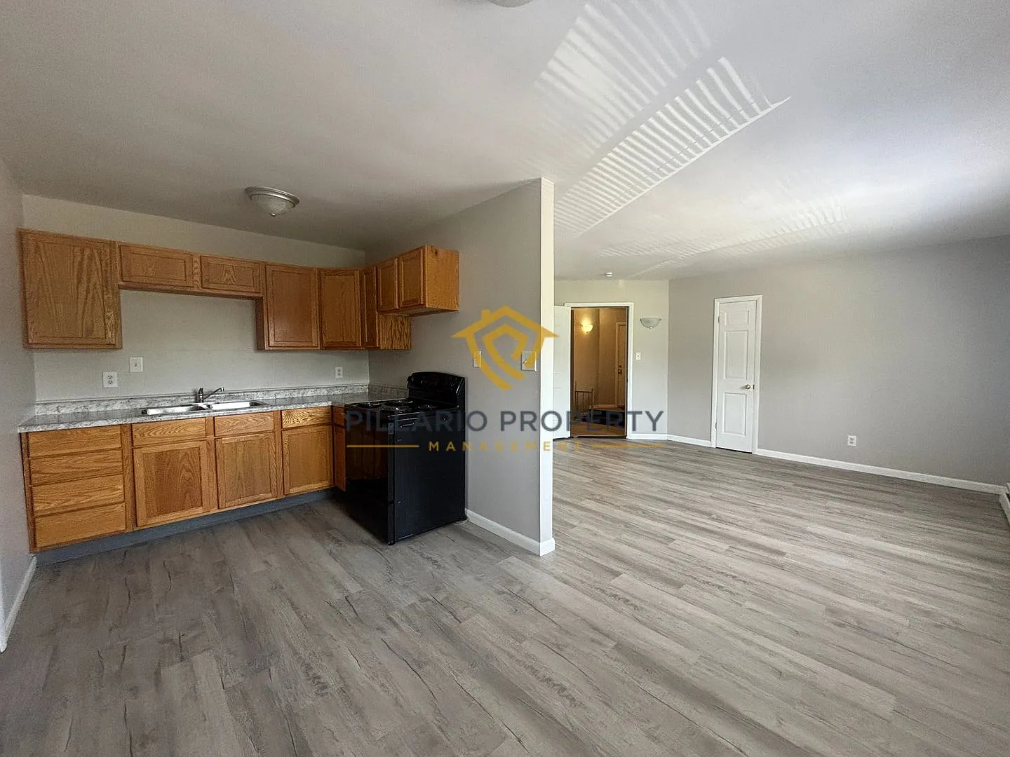 Perkins Apartments — Photo 4