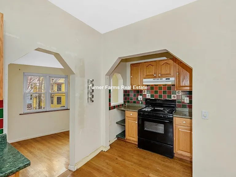 47R Creighton St #5 — Photo 3