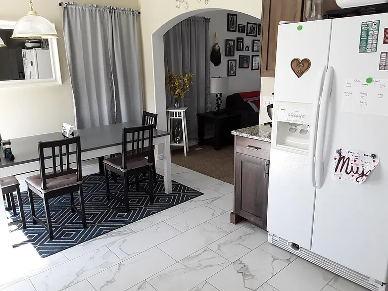 255 W Amanda Lynn Ln — Photo 5