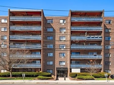 32 Whites Ave #E442, Watertown, MA, 02472