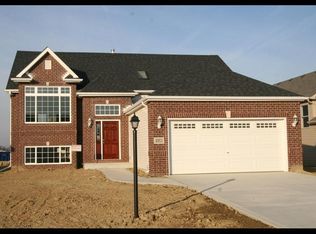 10324 Nelson St, Winfield, IN 46307