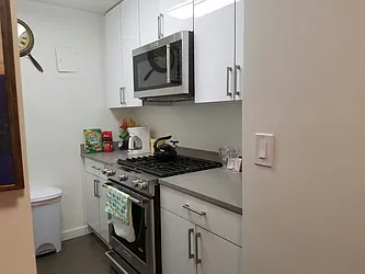 Rented by Manhattan Apartment Organization