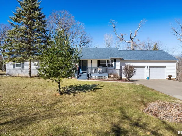 279 Blackhawk Dr, Hopewell, IL 61565