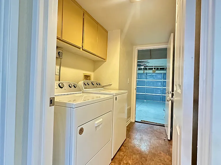 11875 Landbreeze Way — Photo 6