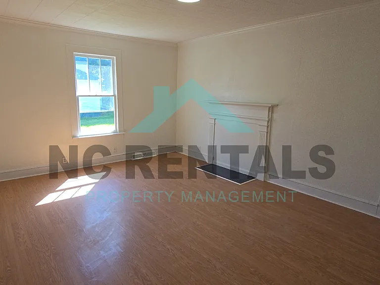 1314 Front St — Photo 7