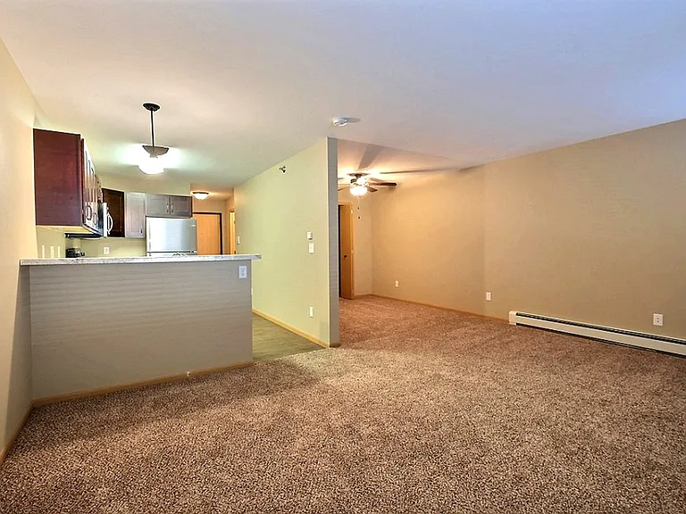Fargo, ND Urban Plains Apartments | Studio