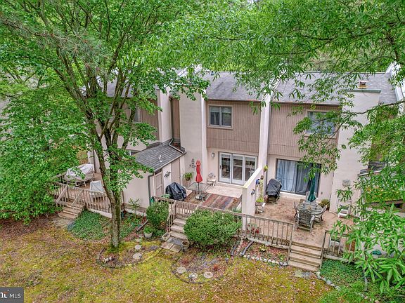 5th image of 791 Salt Pond Cir Unit C