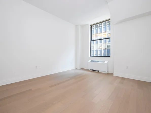 70 Pine Street image 5 of 23