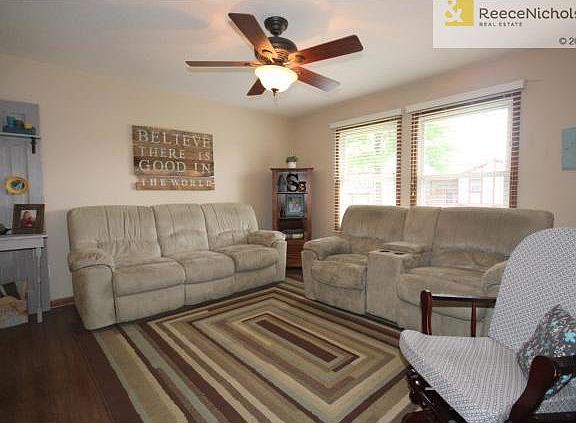 3rd image of 5418 Crest Dr