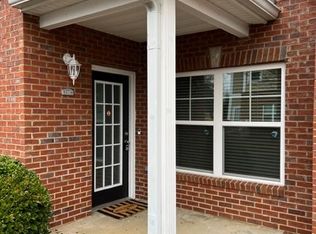 1102 Regency Ct, Chattanooga, TN 37421