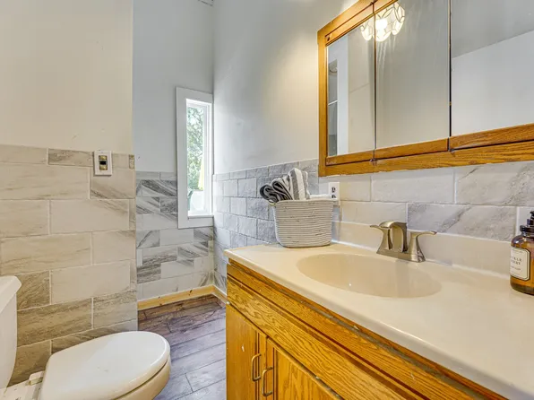 (undisclosed Address), Toledo, OH 43613