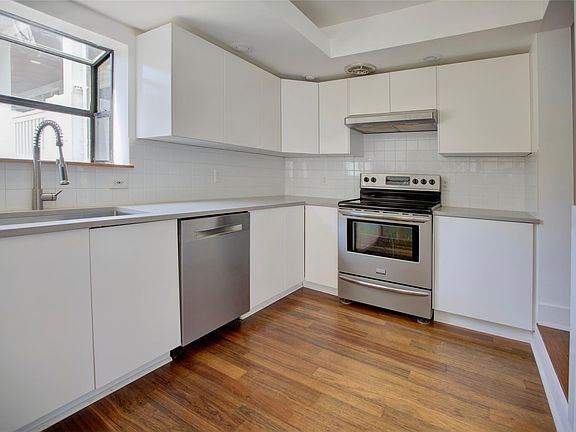Main floor - kitchen