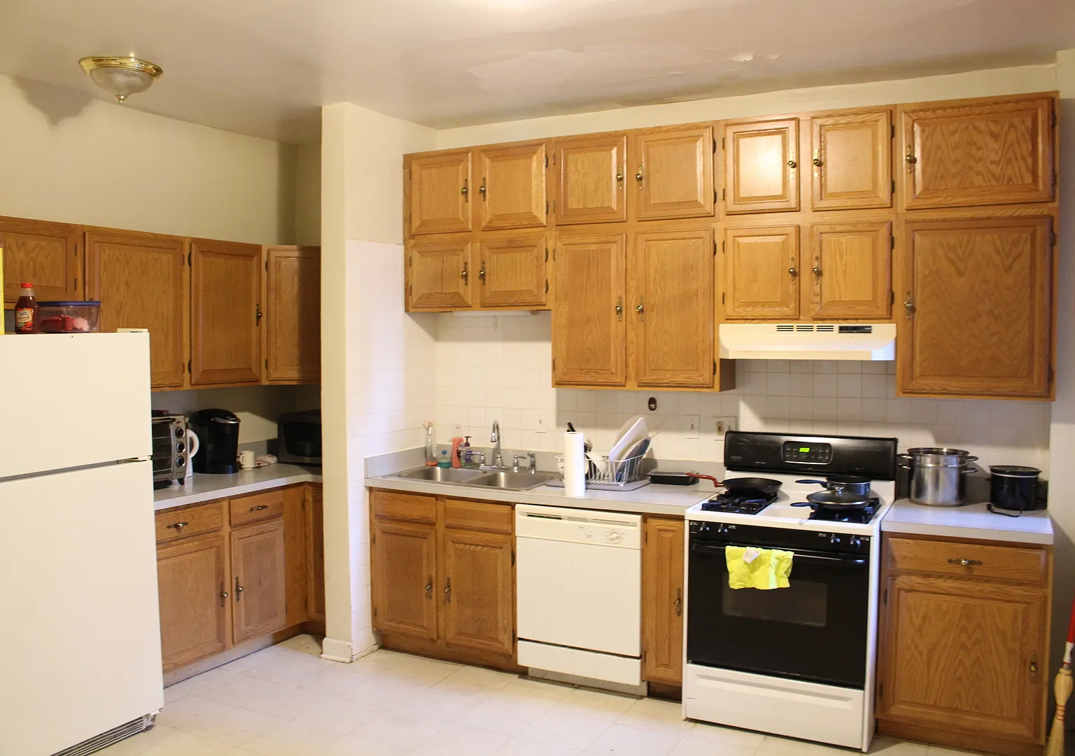 Ettinger Holdings (Series), LLC - 5436 S. Harper Ave. — Photo 2