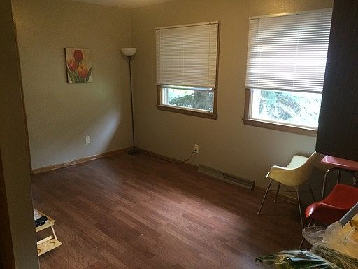 4th image of 10319 W Grant St