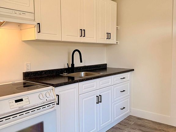 4th image of 2277 Sandy Point Rd