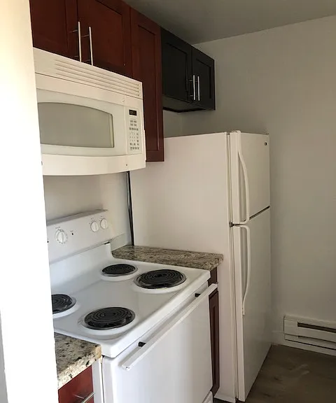 1928 E 56th St #22 — Photo 3