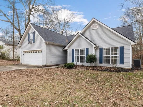 26 Robert Dr, Braselton, GA 30517