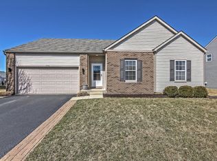 7746 W 96th Pl, Crown Point, IN 46307