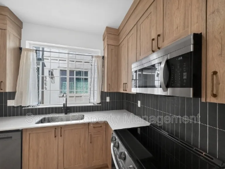5032 NE 14th Ave #2 — Photo 9