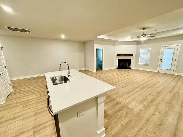 467 Raleigh Elm Dr — Photo 9