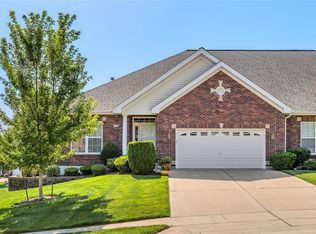 180 Bear Creek Dr, Wentzville, MO 63385