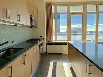 Rented by Century 21 Metropolitan
